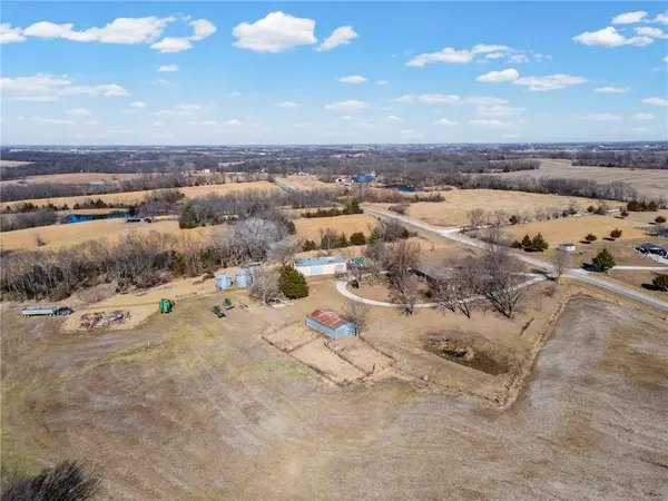 3919 State Route T HWY, Polo, MO 64671