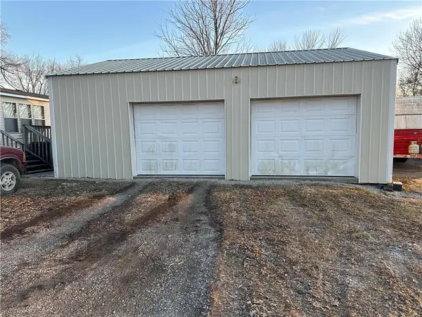 381 N Sheridan ST, Wheeling, MO 64688