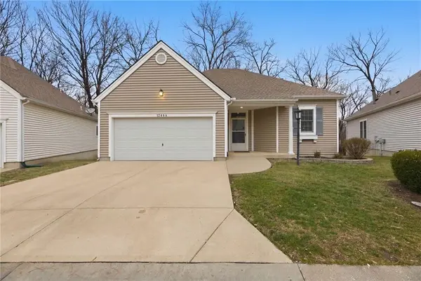 13464 W 126th TER, Overland Park, KS 66213