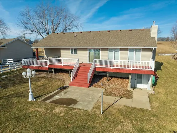 990 Lake Viking TER, Altamont, MO 64620