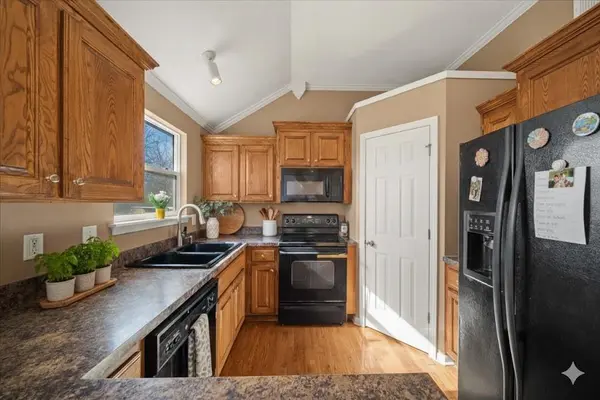 12683 S Belford ST, Olathe, KS 66061
