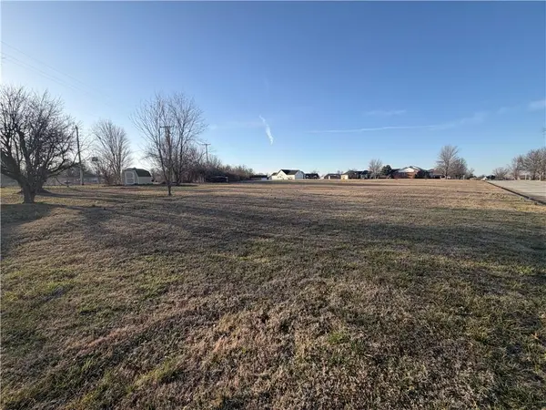 0 N Bay AVE, Columbus, KS 66725