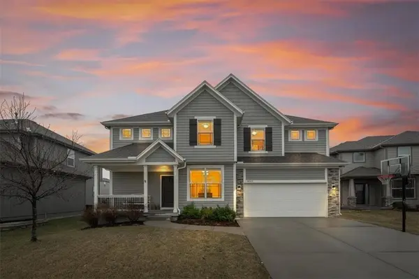 19023 W 168th ST, Olathe, KS 66062