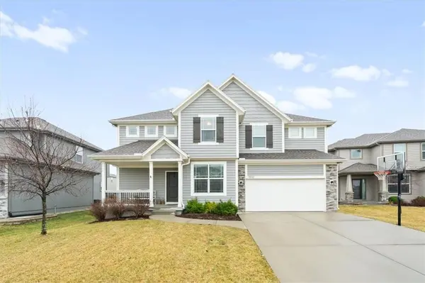 19023 W 168th ST, Olathe, KS 66062