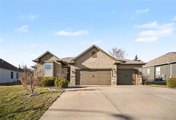 1702 E 127 TER, Kansas City, MO 64145