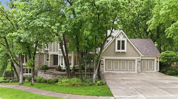 12305 Catalina ST, Leawood, KS 66209