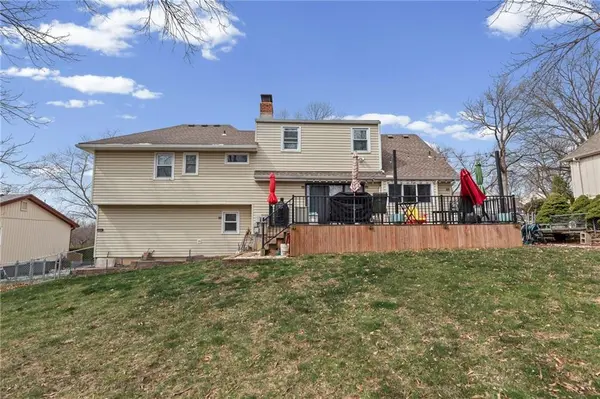 8221 Noland RD, Lenexa, KS 66215