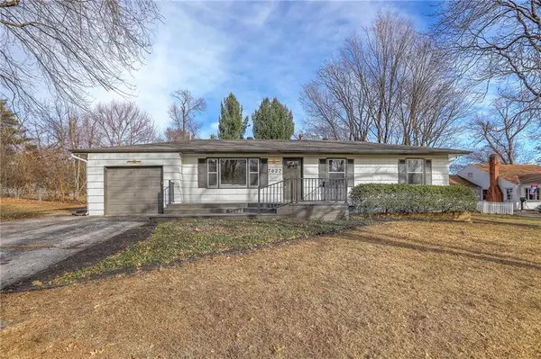 7627 Pawnee ST, Prairie Village, KS 66208