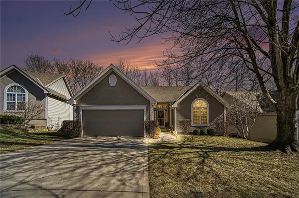 8611 N Liston AVE, Kansas City, MO 64154