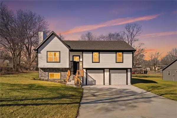 15600 Kay AVE, Belton, MO 64012