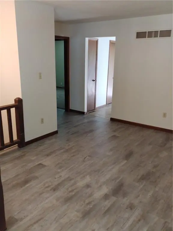 7423 & 7425 Englewood LN, Raytown, MO 64133