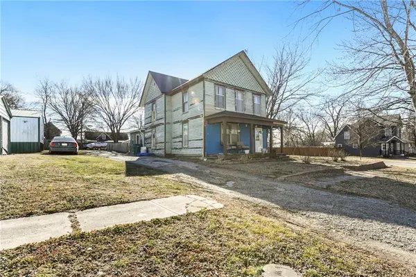 109 W Miami ST #NE, Paola, KS 66071