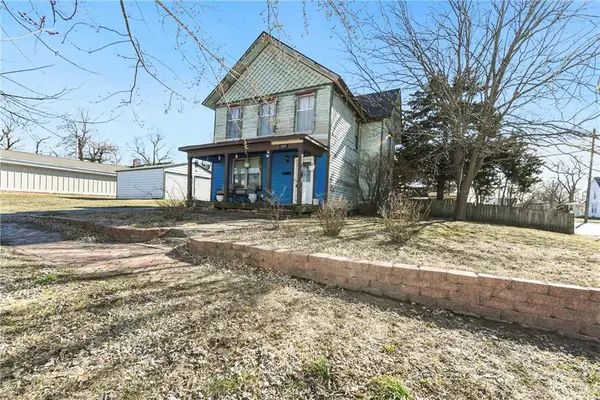 109 W Miami ST #NE, Paola, KS 66071