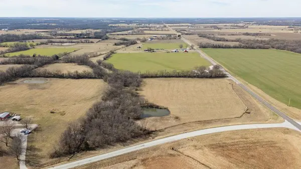 587 NW First  Tract 1 LN, Lamar, MO 64759