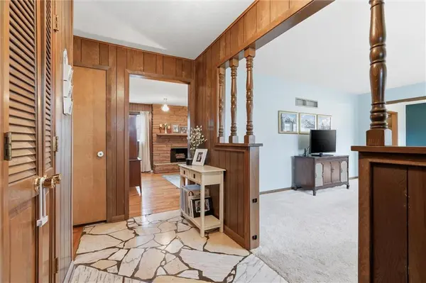 7715 N Lydia AVE, Kansas City, MO 64118