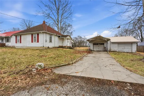 526 North ST,  Hardin,  MO 64035