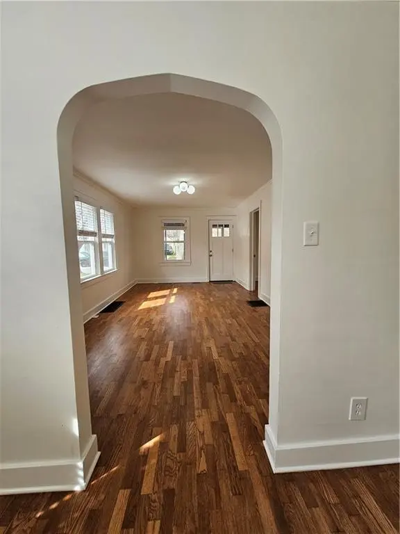 1229 E 24th AVE, North Kansas City, MO 64116