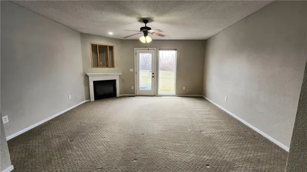 12277 Fox Creek DR, Platte City, MO 64079