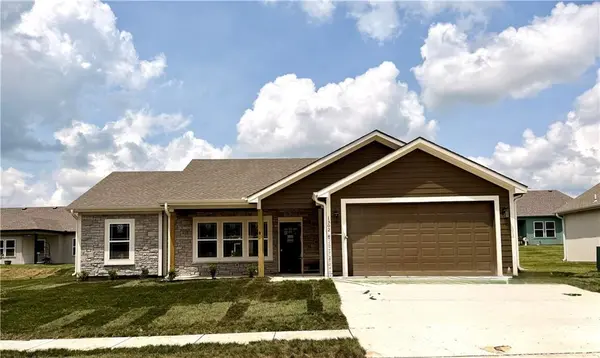 1302 NE Sequoia CT, Oak Grove, MO 64075