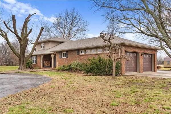24926 S 43 HWY, Bronaugh, MO 64728
