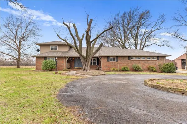 24926 S 43 HWY, Bronaugh, MO 64728