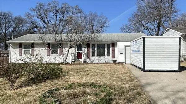 6200 Russell ST, Mission, KS 66202