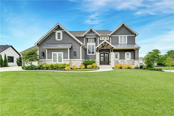 11200 W 169th ST, Overland Park, KS 66221