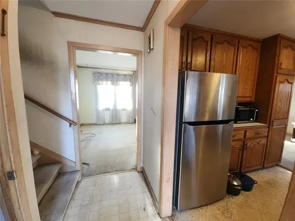 5808 Mackey ST, Mission, KS 66202