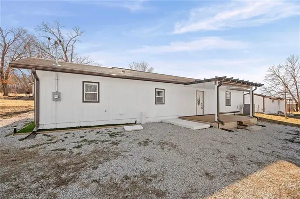710 Elliott ST, Buckner, MO 64016