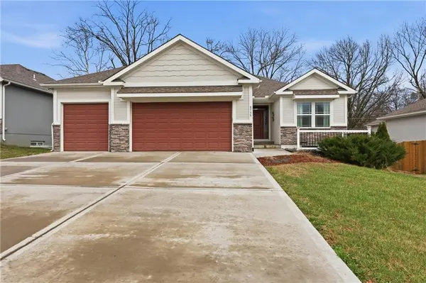 8735 W Longview Pkwy, Kansas City, MO 64138
