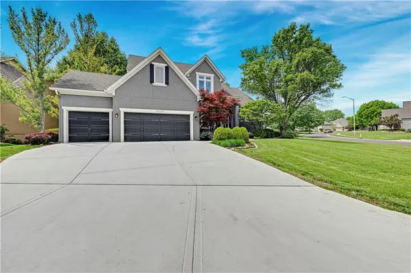 14500 Outlook ST, Overland Park, KS 66223