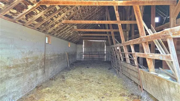 16494 E 300 RD, Prescott, KS 66767