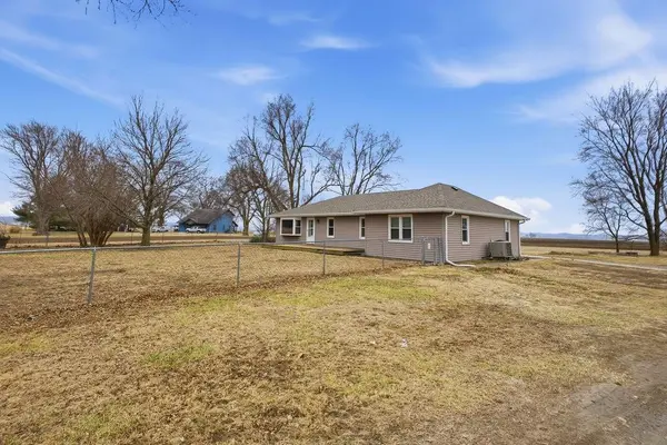 7166 State Route T HWY, Amazonia, MO 64421