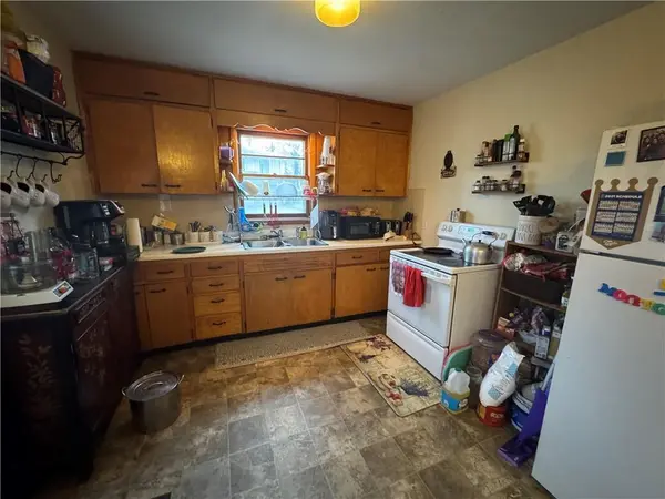 801 SW 16th ST, Blue Springs, MO 64015