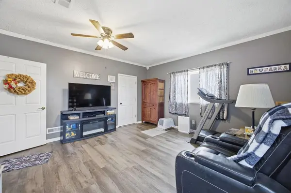 7164 State Route T HWY, Amazonia, MO 64421