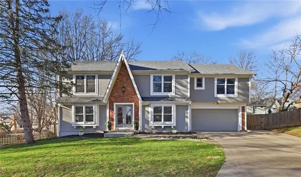 11612 W 100th ST, Overland Park, KS 66214