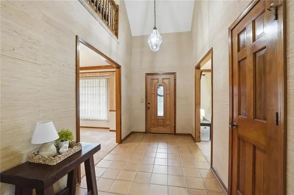 8003 Mullen RD, Lenexa, KS 66215