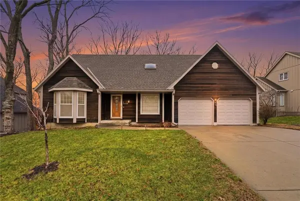 8003 Mullen RD, Lenexa, KS 66215
