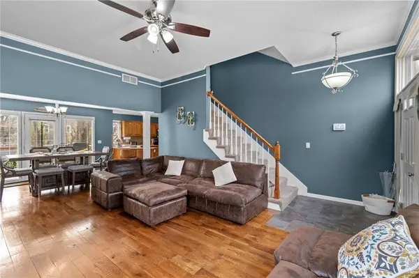 7833 N Strathbury AVE, Kansas City, MO 64151
