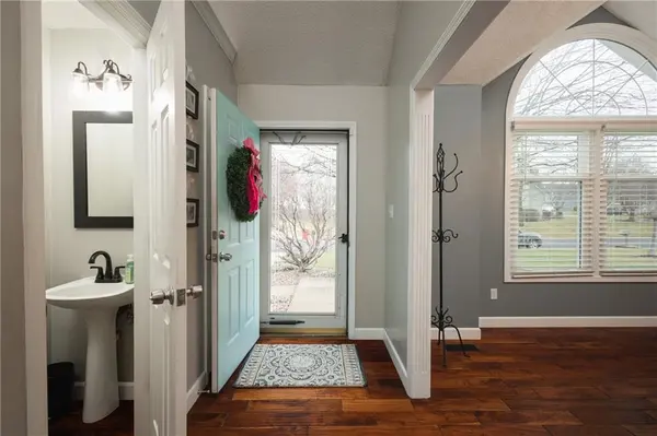 4109 SW Washington DR, Blue Springs, MO 64014