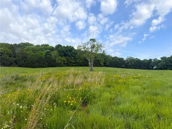 1937 E 850 RD, Lecompton, KS 66050