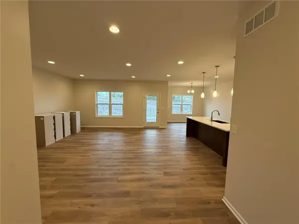 1003 George CT, Effingham, KS 66023