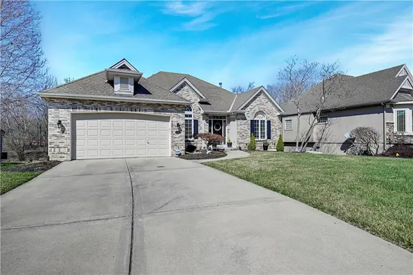 5708 NW 110th CT, Kansas City, MO 64154