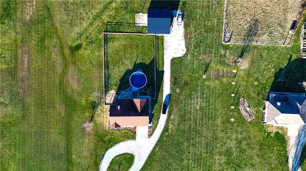 21730 Taylor RD, Lacygne, KS 66040