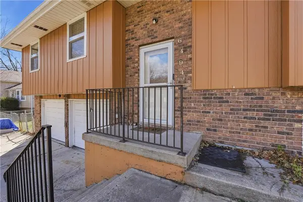 6494 Delta AVE, Kansas City, MO 64151