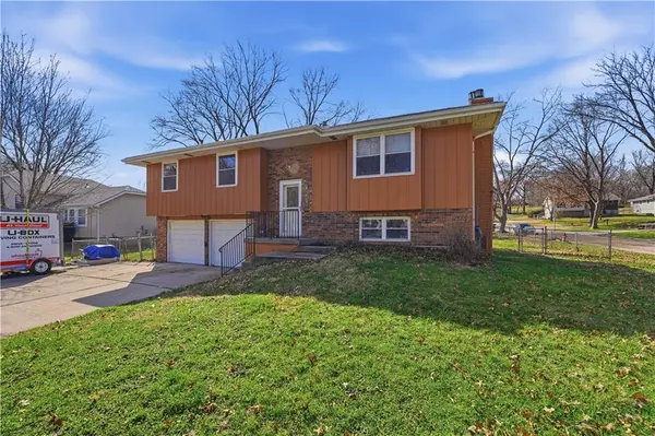 6494 Delta AVE, Kansas City, MO 64151