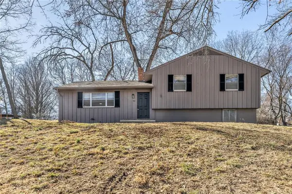 5700 NW Hutson RD, Kansas City, MO 64151