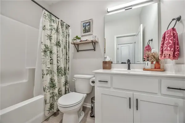 1684 N 163rd ST, Basehor, KS 66007