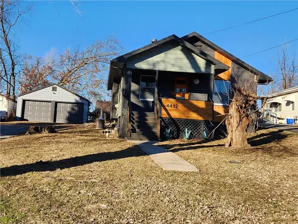 4412 N Jackson AVE, Kansas City, MO 64117