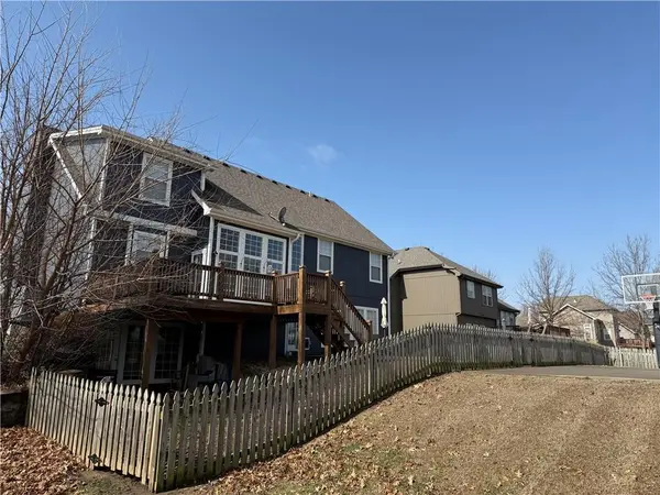 4303 Leighton CT, St Joseph, MO 64506